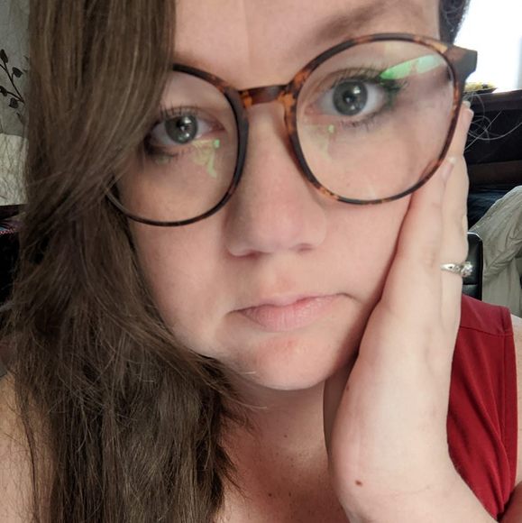 Meet your Posher, Felicity - Picture 1 of 1